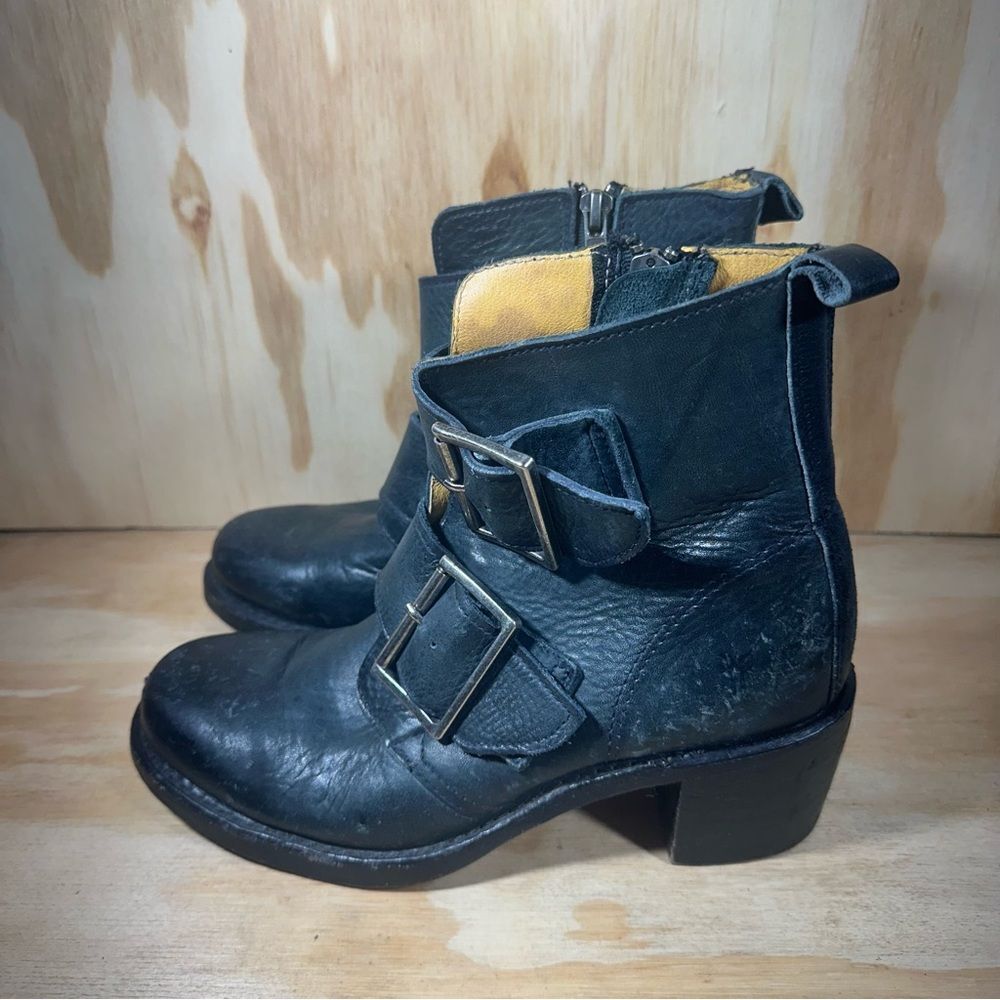 Frye Sabrina Double Buckle Black Leather Moto Boots Women’s Size 7 - Picture 8 of 8